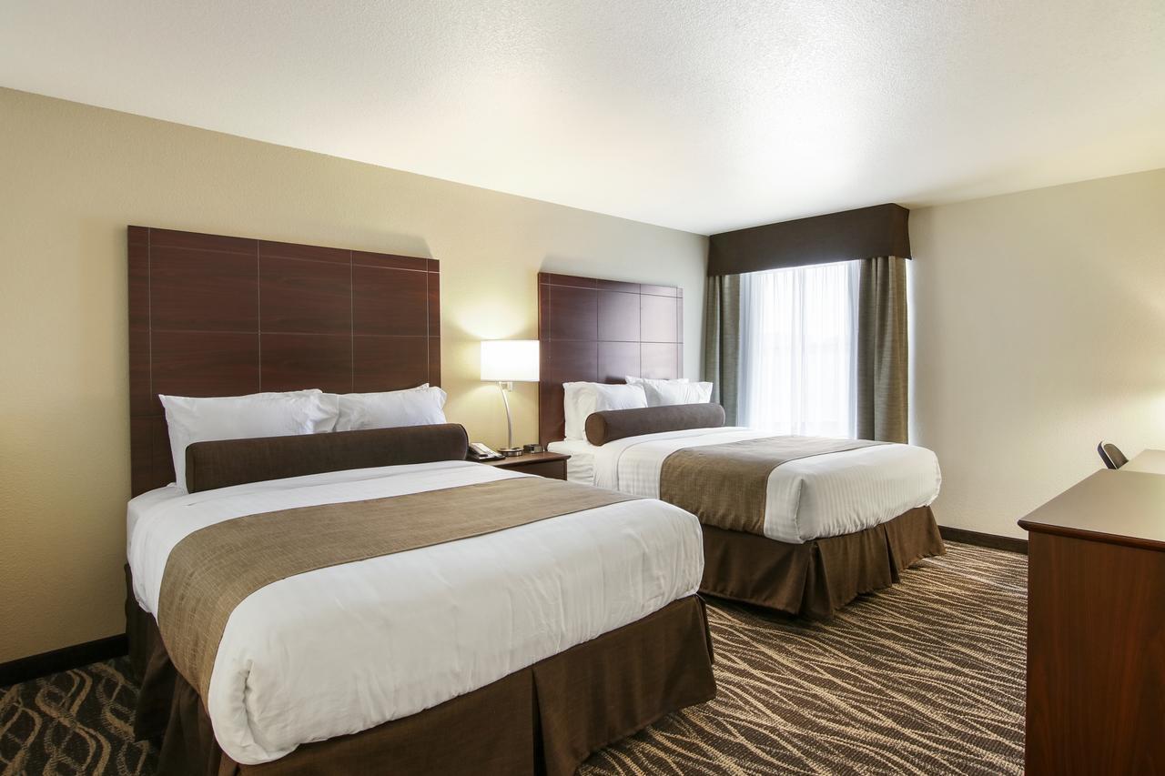 Cobblestone Inn & Suites - Menomonie/Uw-Stout Bagian luar foto