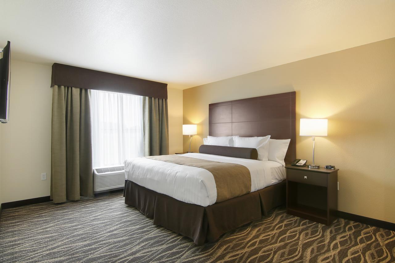Cobblestone Inn & Suites - Menomonie/Uw-Stout Bagian luar foto