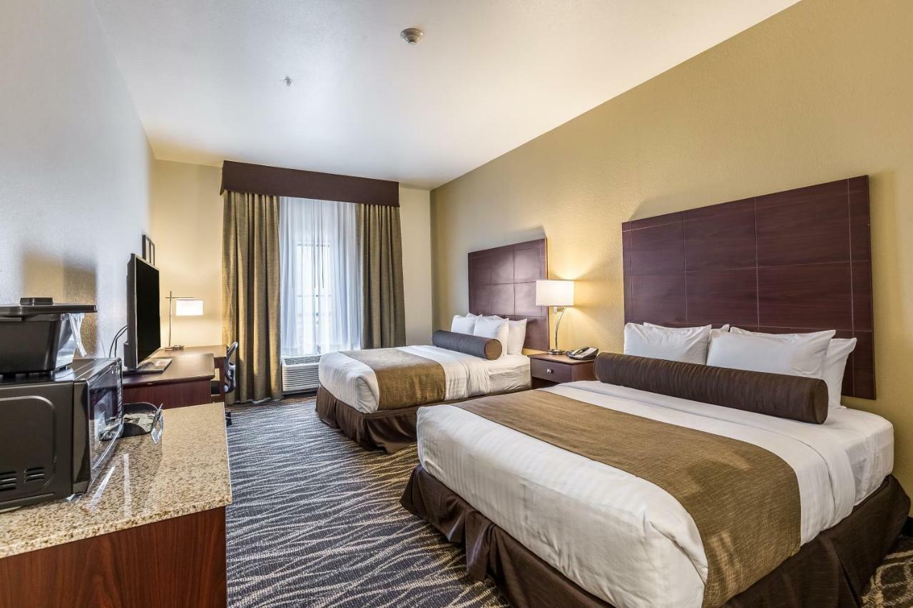 Cobblestone Inn & Suites - Menomonie/Uw-Stout Bagian luar foto